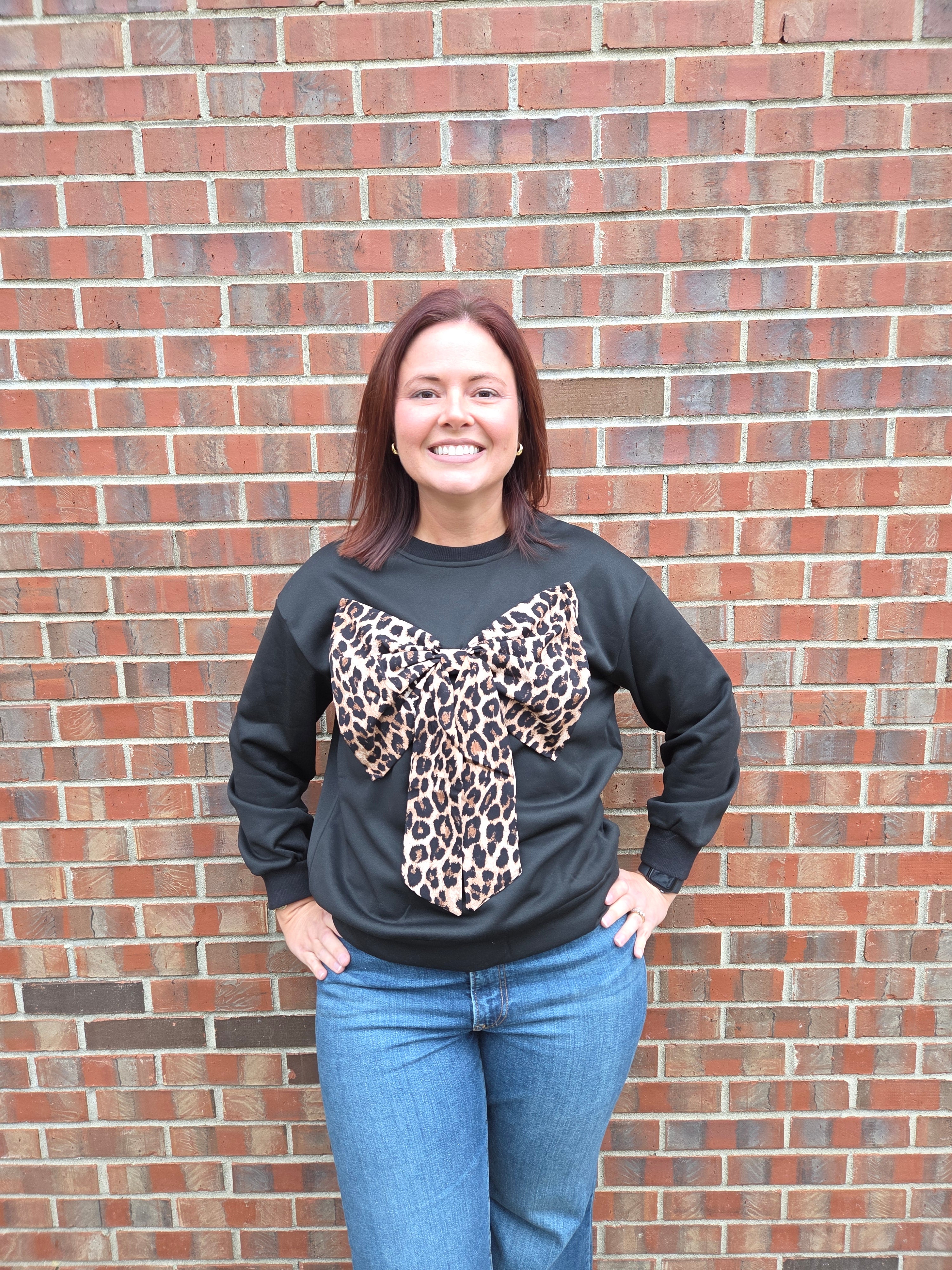 Leopard Print Bow Crewneck Sweatshirt